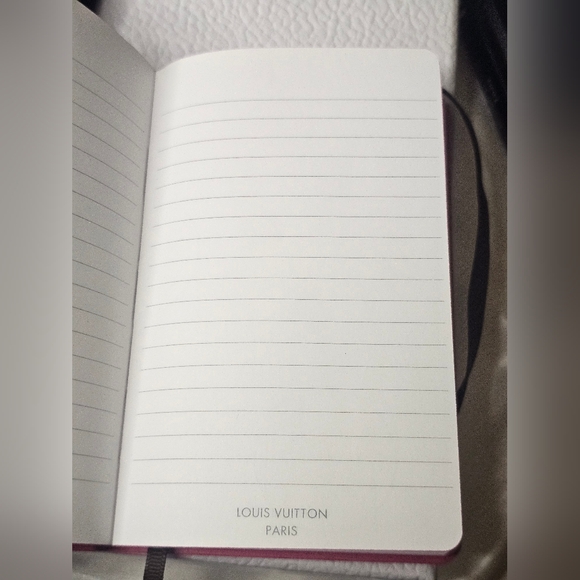 Louis Vuitton Pink Monogram Small Notebook! - Picture 8 of 11
